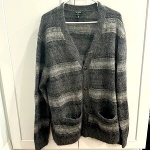 Gorgeous TODD SNYDER MOHAIR gray sweater.